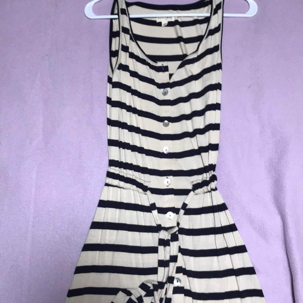 💟Sleeveless Button Down Dress🚺